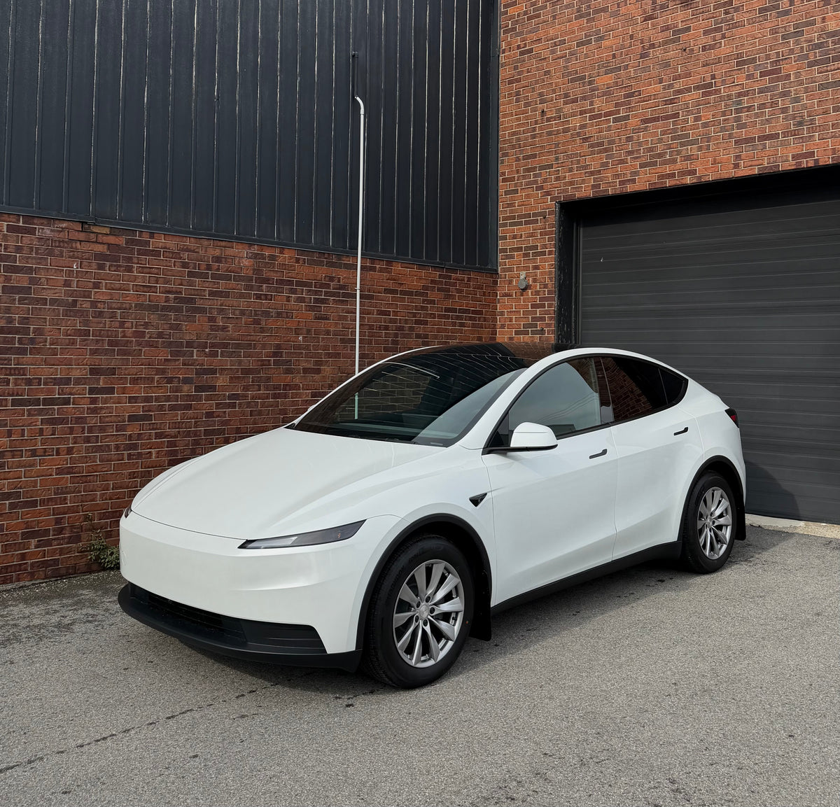 Model Y Standard Winter Packages 18"
